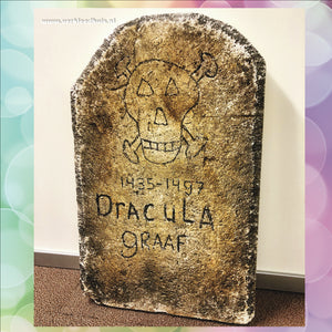 Grafsteen Dracula / Theater Decor | Huur - Scattando Verkleedhuis