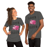 Love is stronger than hate Short-Sleeve Unisex T-Shirt, gratis verzending - Scattando Verkleedhuis